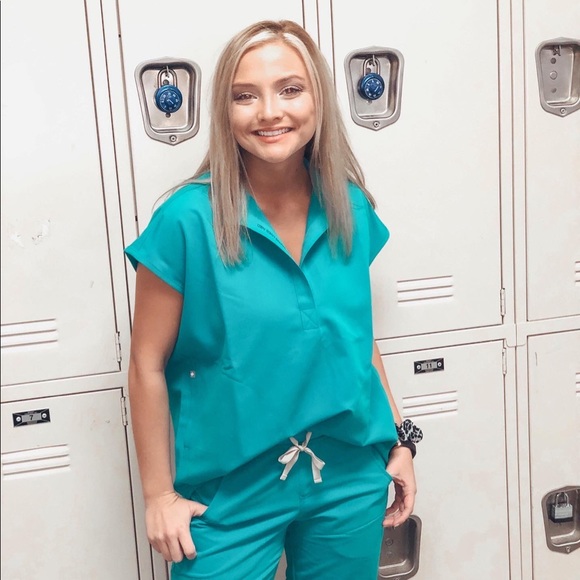 Meet your Posher, Ally - Picture 2 of 2